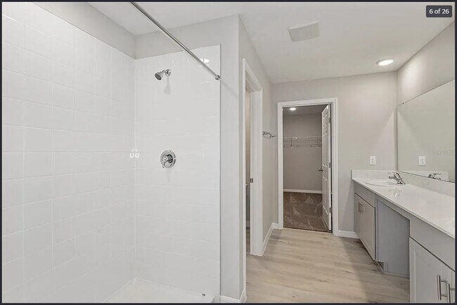 Building Photo - 14773 Summer Br Dr