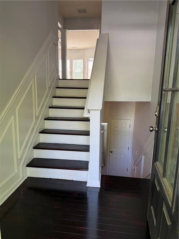 Building Photo - 332 Suwanee Ave NW