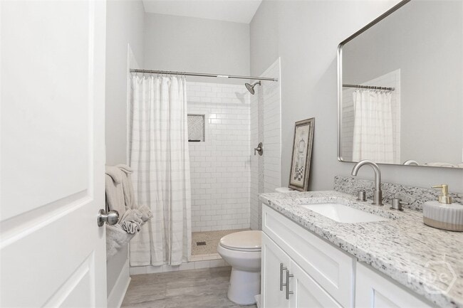 Building Photo - 537 E Congress St