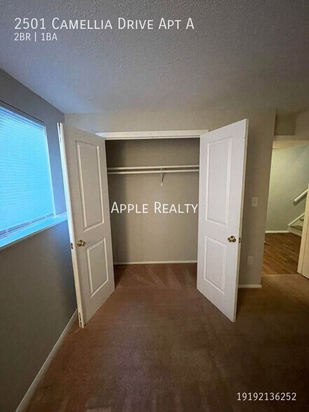 Building Photo - 2501 Camellia Dr