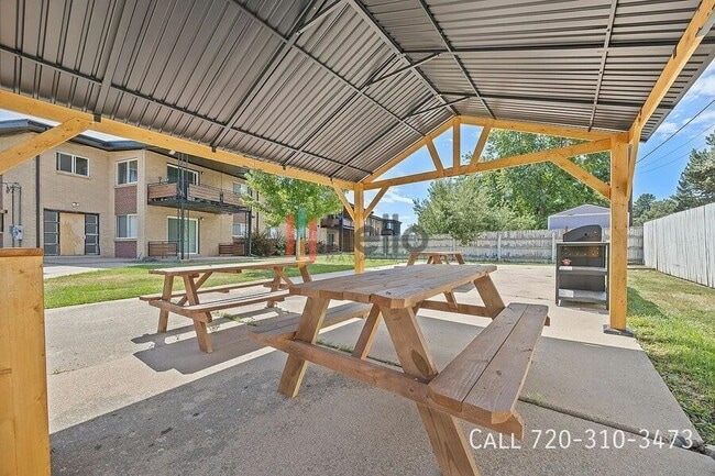 Building Photo - 9885 W 21st Ave