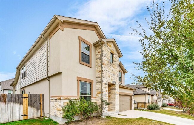 Building Photo - 129 Birkshire Dr