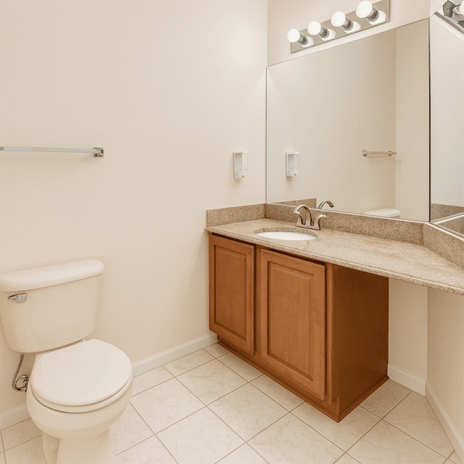 Building Photo - 558 Highlands Dr