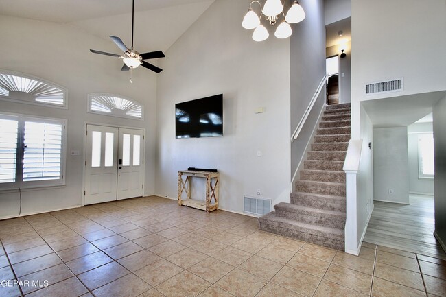 Building Photo - 12229 Kingsgate Ct