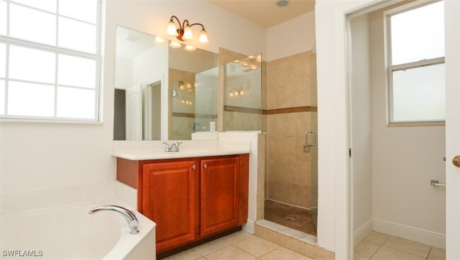 Building Photo - 7069 Venice Way