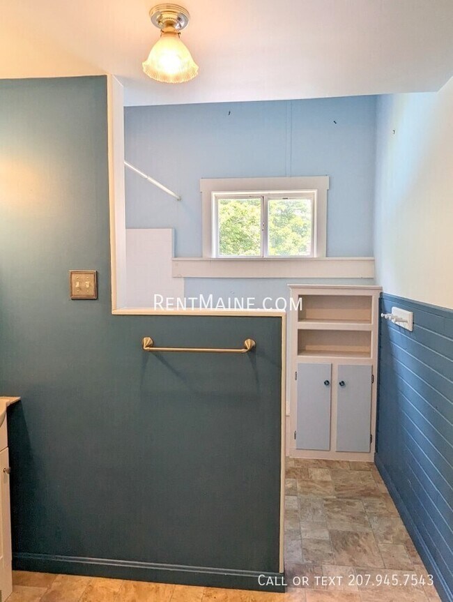 Building Photo - 54 Penobscot St