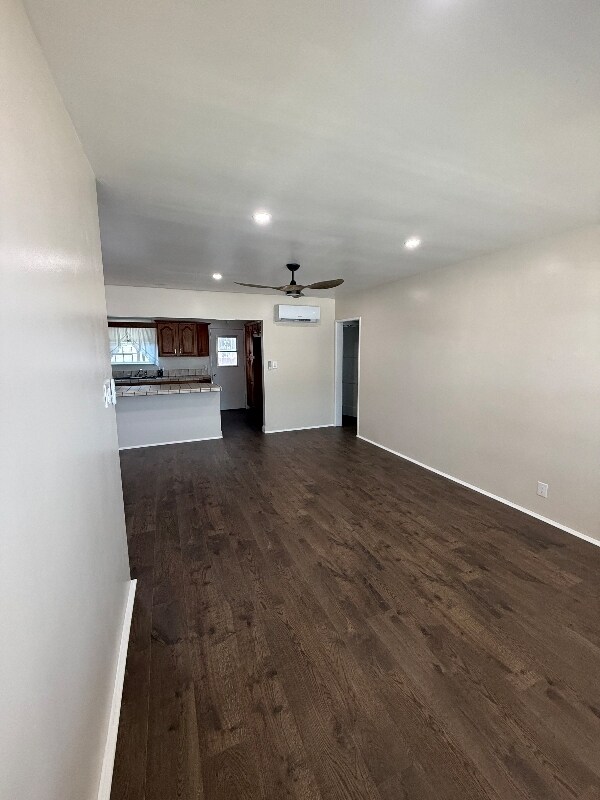 Building Photo - 9936 Rosecrans Ave