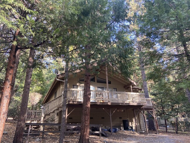 Primary Photo - 2bd/1ba Single-Story Modified A-frame For ...