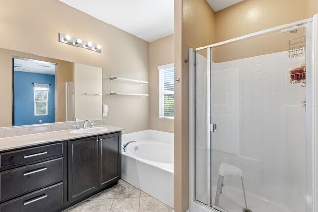 Building Photo - 8123 Mosaic Sunrise Ln