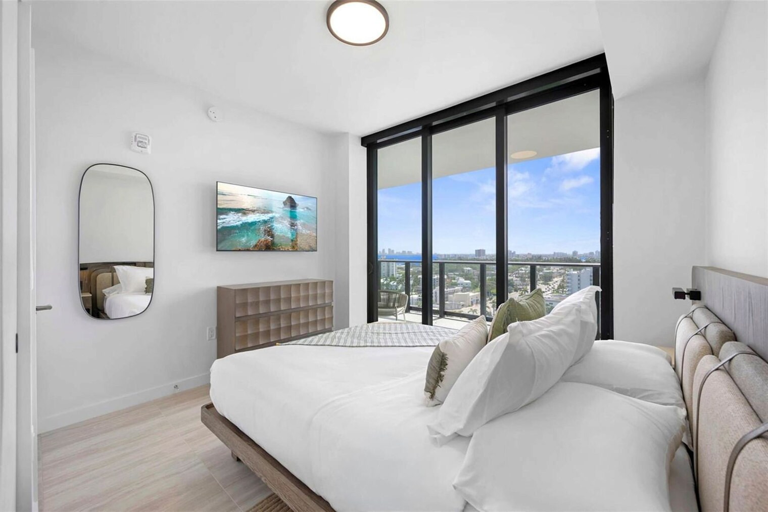 Building Photo - 7144 Byron Ave