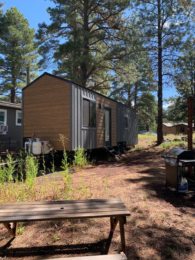 Building Photo - Cozy Tiny Home in Kachina Village