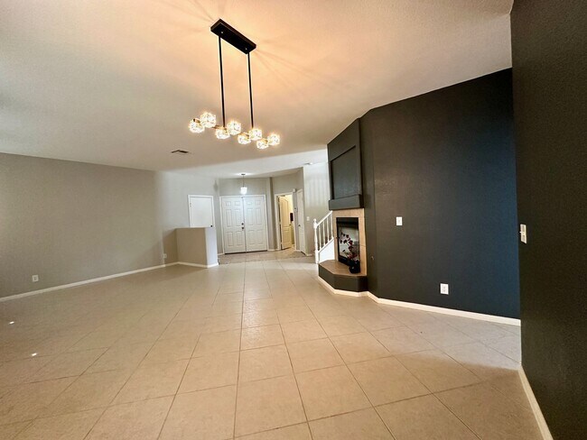 Building Photo - Available For viewing May 1, 2026. Beautiful SW Las Vegas Home. 4 Beds 2.5 Bath.