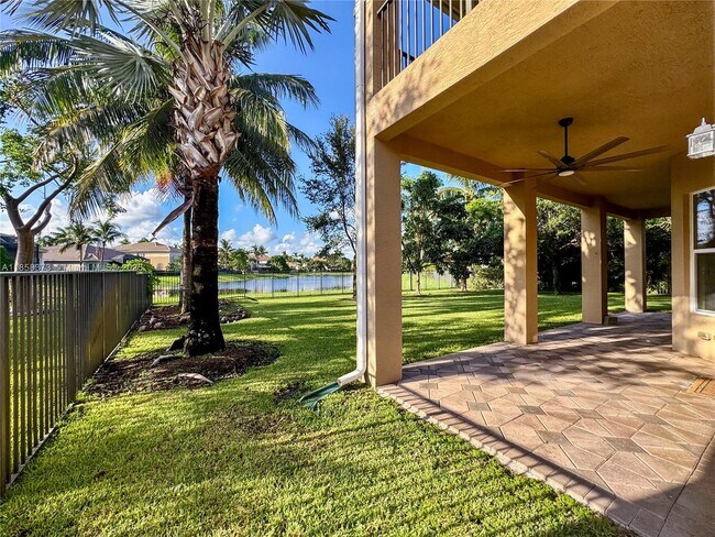 Building Photo - 11894 Fox Hill Cir