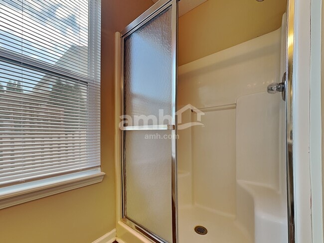 Building Photo - 12293 Driftstone Dr