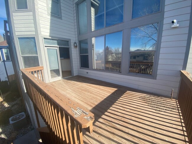 Building Photo - Large Home in Piney Creek