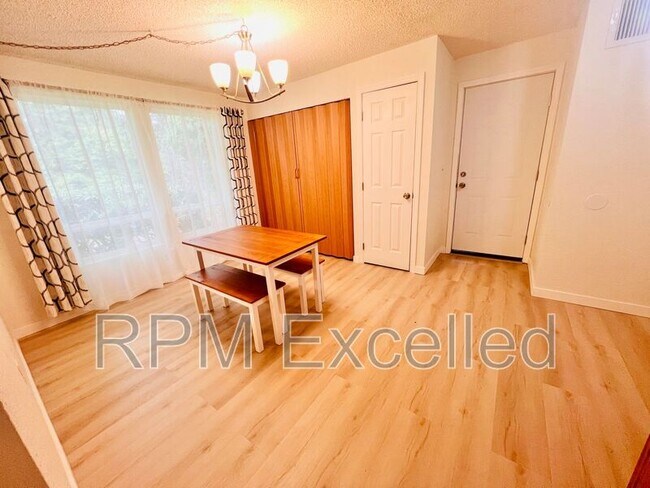 Building Photo - 13713 SE 258th Pl