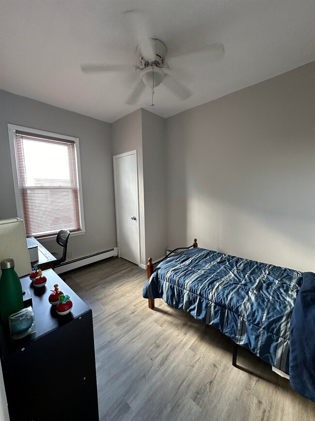 Building Photo - 46-48-48 E 17th St