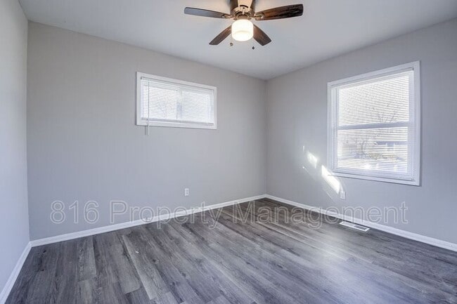 Building Photo - 7601 E 49th Terrace