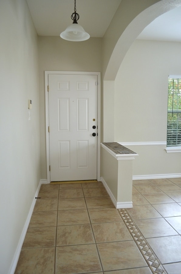 Building Photo - 105 Pecanwood N