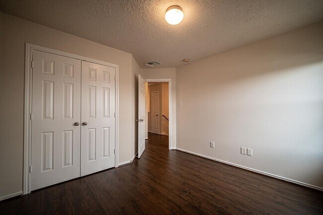 Building Photo - 13103 Peppergate Ln