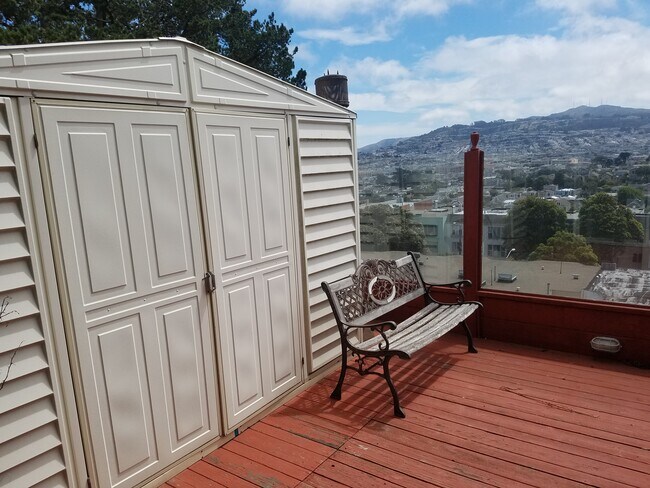 Building Photo - 471 Joost Ave