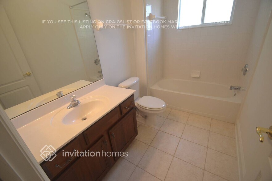 Building Photo - 382 Edge of Woods Rd