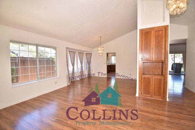 Building Photo - 505 Adriana Pl