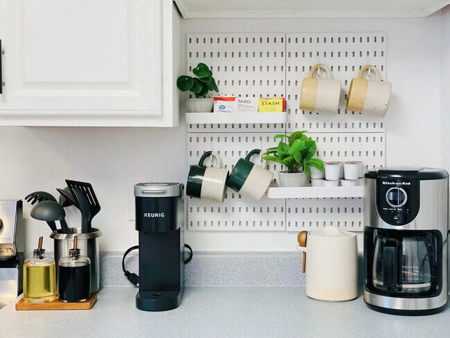 Building Photo - 226 Paradise Dr