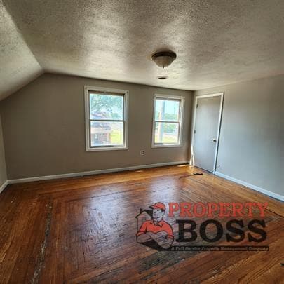 Building Photo - 410 York St