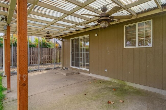 Building Photo - 3133 19th Ave SE