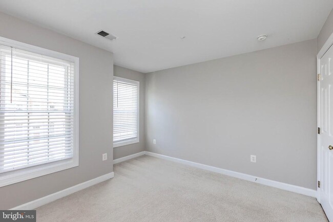 Building Photo - 10406 Overgate Pl