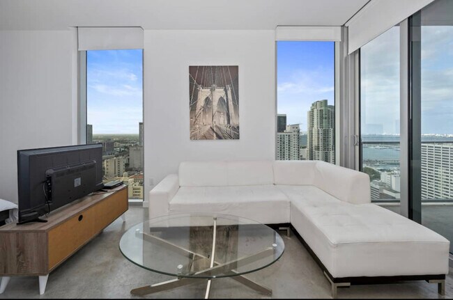 Living room - 151 SE 1st St
