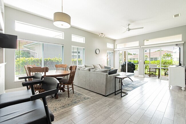 Building Photo - Beautiful 2-Bed Home, Dog Friendly & Resort-Style Amenities – Available for Annual Rental!