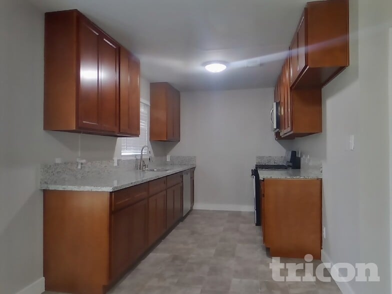 Building Photo - 126 Frost Dr