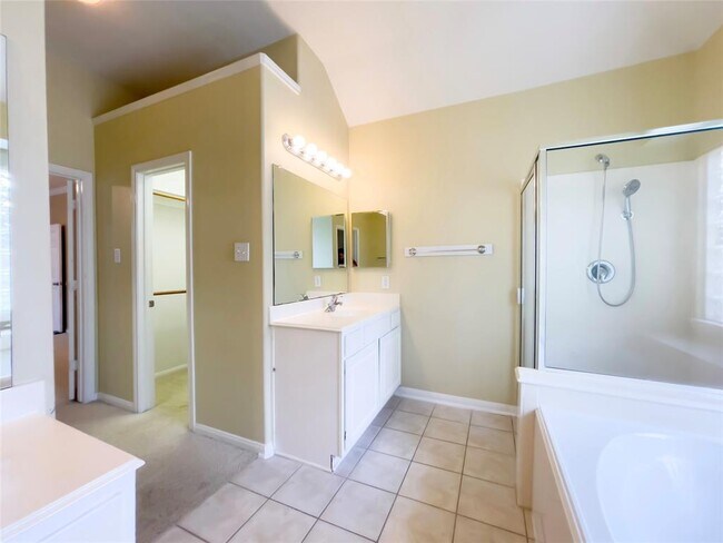 Building Photo - 12715 Rock Creek Ct.