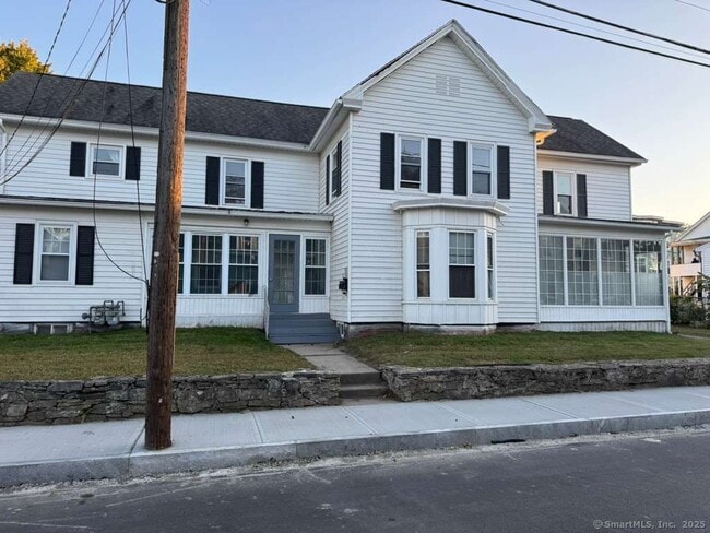 Primary Photo - 12 Walnut St