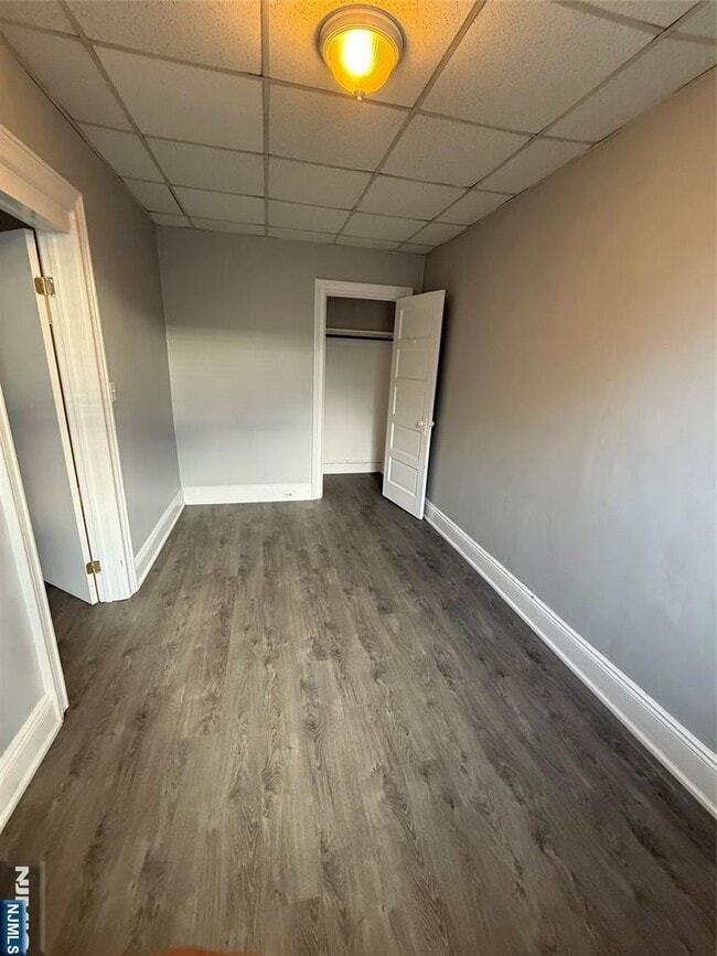 Building Photo - 322 Anderson Ave