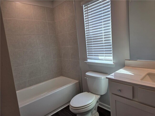 Building Photo - 76 Honeydew Ln