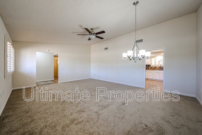 Building Photo - 13107 W Lyric Dr