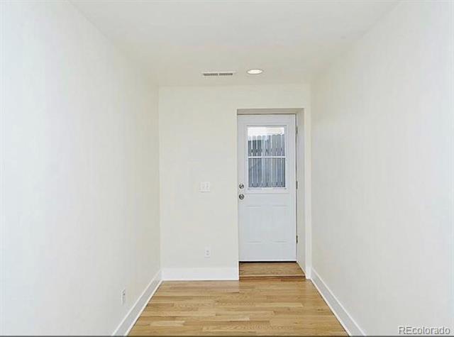 Building Photo - 3217 Lawrence St