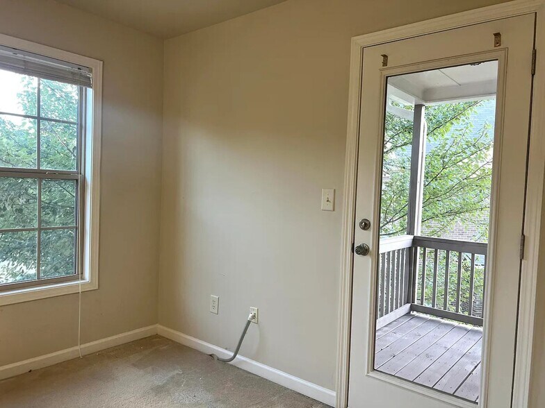 Building Photo - 6211 Crestgate Ln