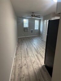 Building Photo - 3679 S Broadway