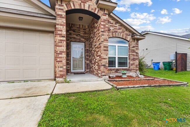 Building Photo - 1533 Redbridge Dr