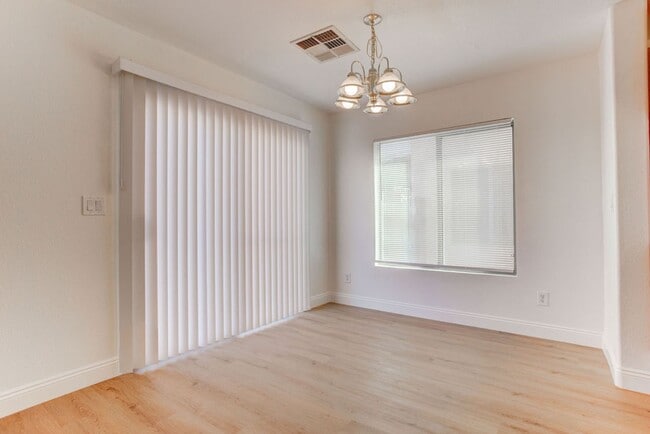 Building Photo - 6540 E Slate Springs Ct