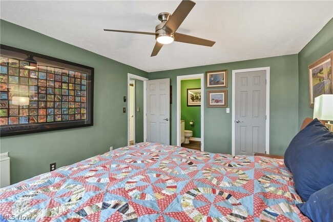 Building Photo - 10301 Lake Ave