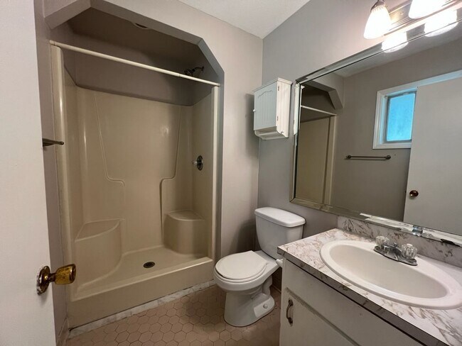 Building Photo - Convenient to Midtown, North Columbus, Ft Benning, CSU!!!