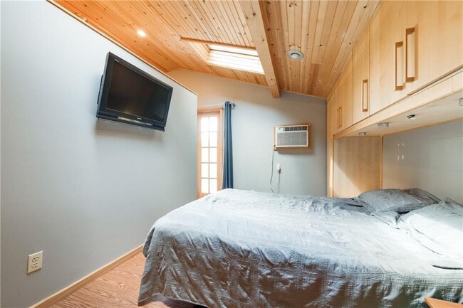 Building Photo - 5500 Westminster Dr