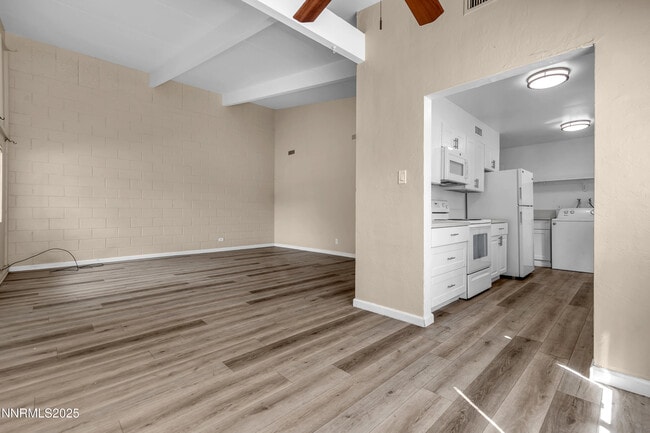 Building Photo - 12100 Himalaya St