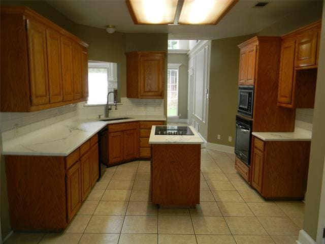 Building Photo - 416 Roland Dr
