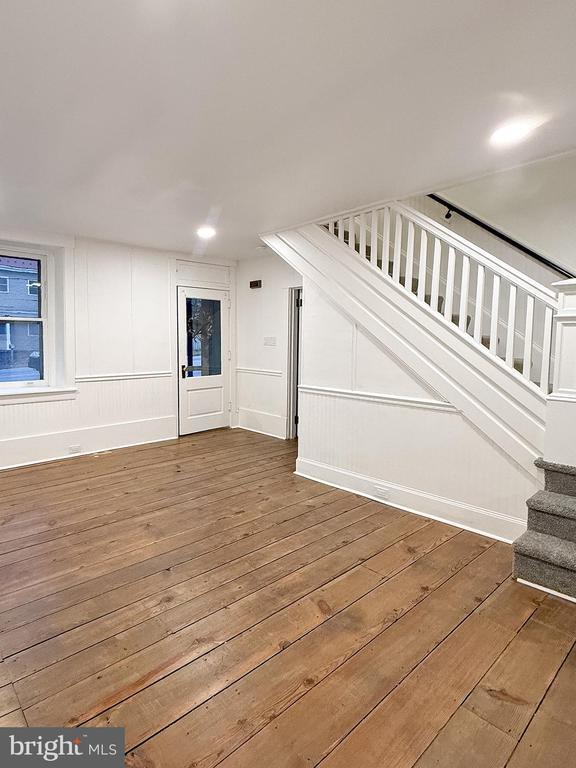 Building Photo - 2928 Lincoln Hwy E